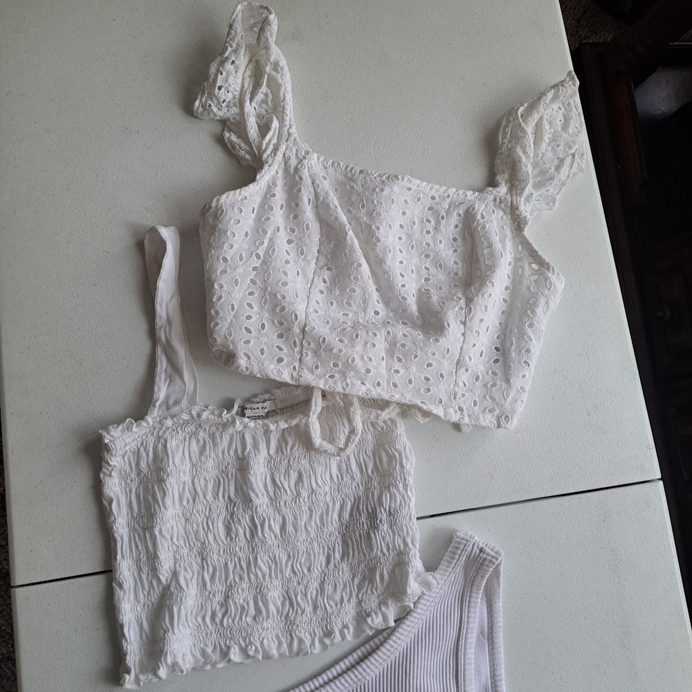 White 4 Tops Bundle - Picture 3 of 12